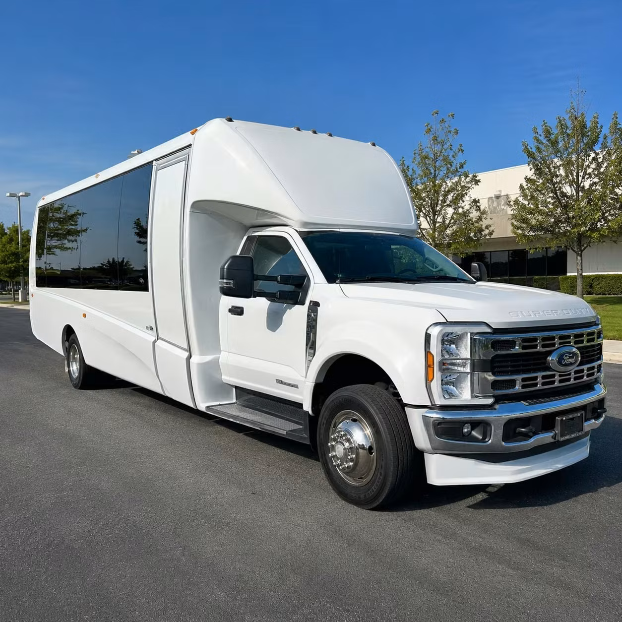 15 passenger minibus