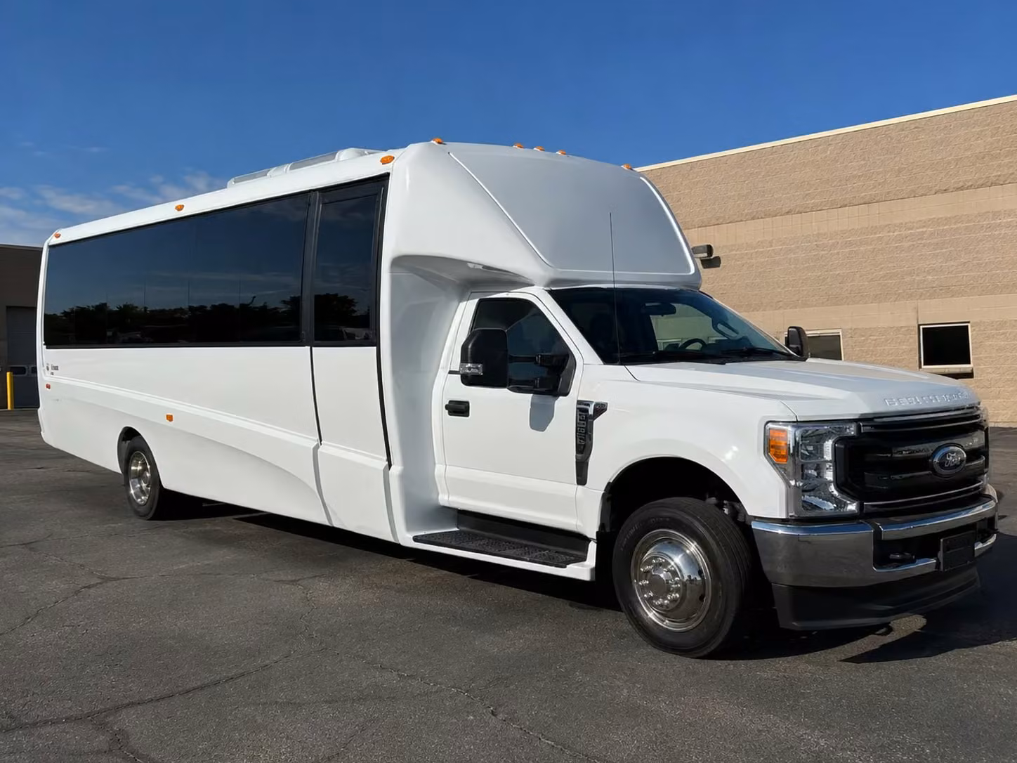 20 passenger minibus