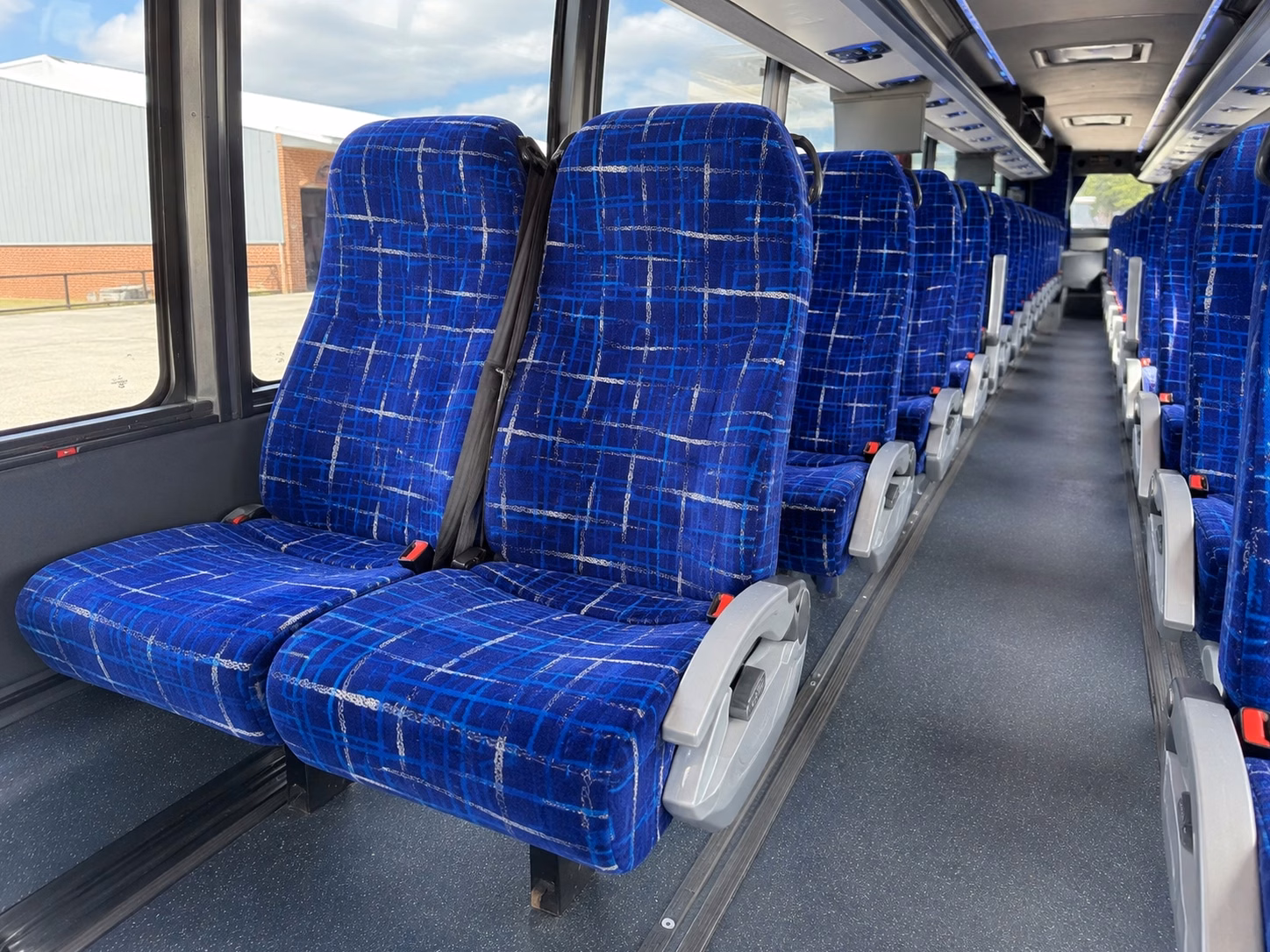 charter buses and minibuses for every size knoxville wedding