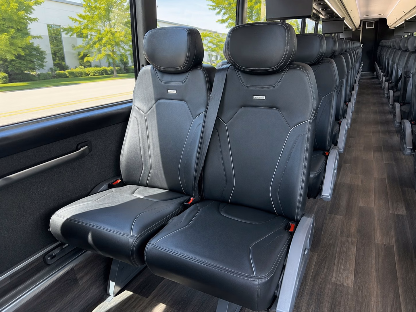 how bus type changes charter bus prices in knoxville tennessee