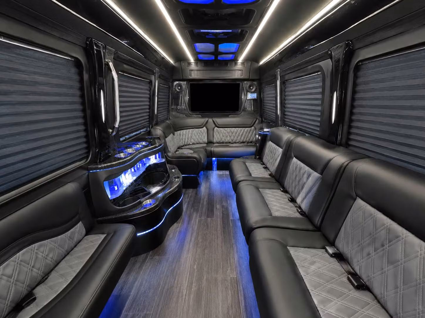 knoxville corporate groups and convention travelers book long distance shuttles through knoxvillecharterbus com