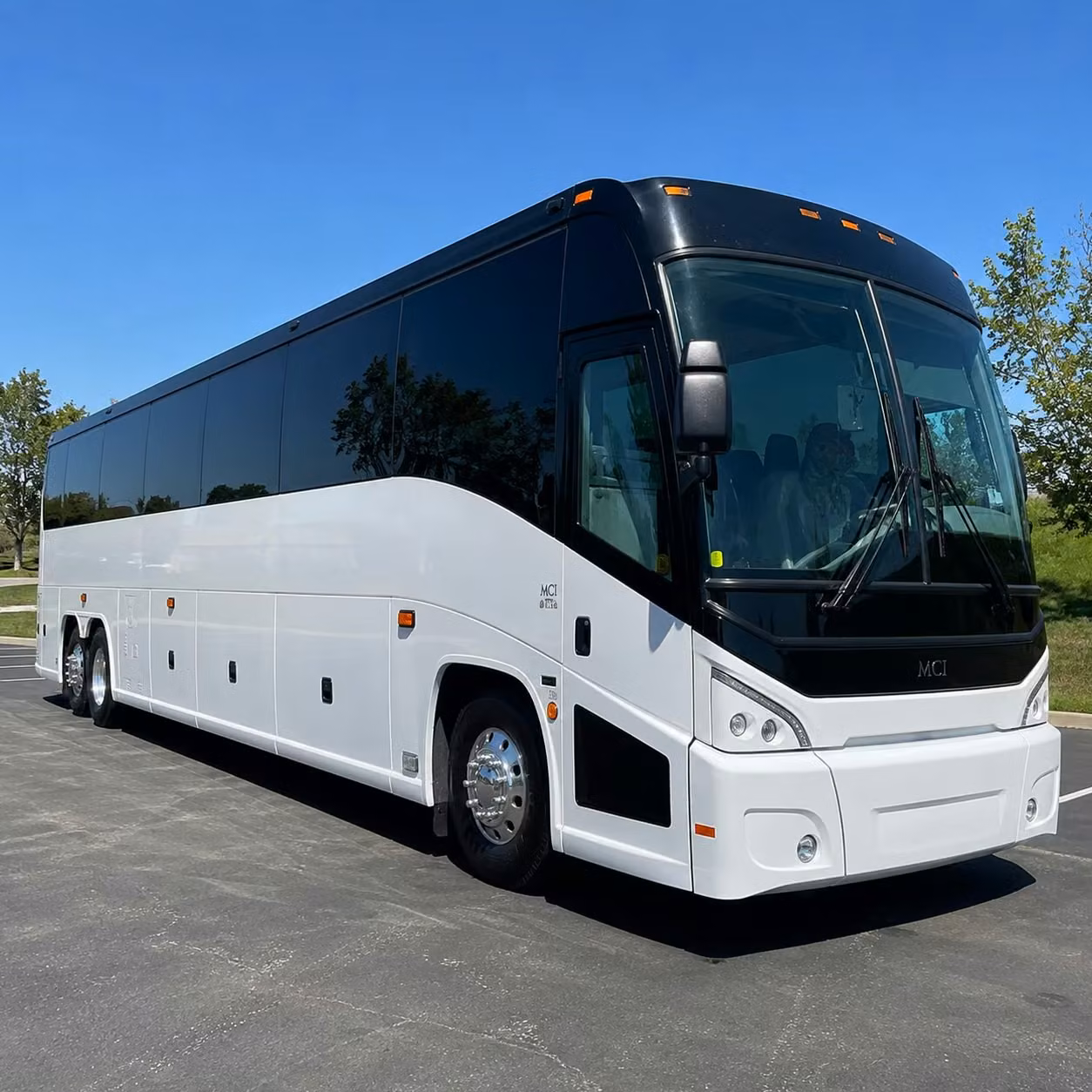 knoxvillecharterbus com connects corporate travel groups with reliable knoxville airport transportation