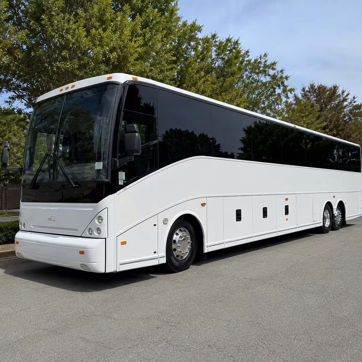 with knoxvillecharterbus com booking a knoxville airport shuttle for your wedding group is simple