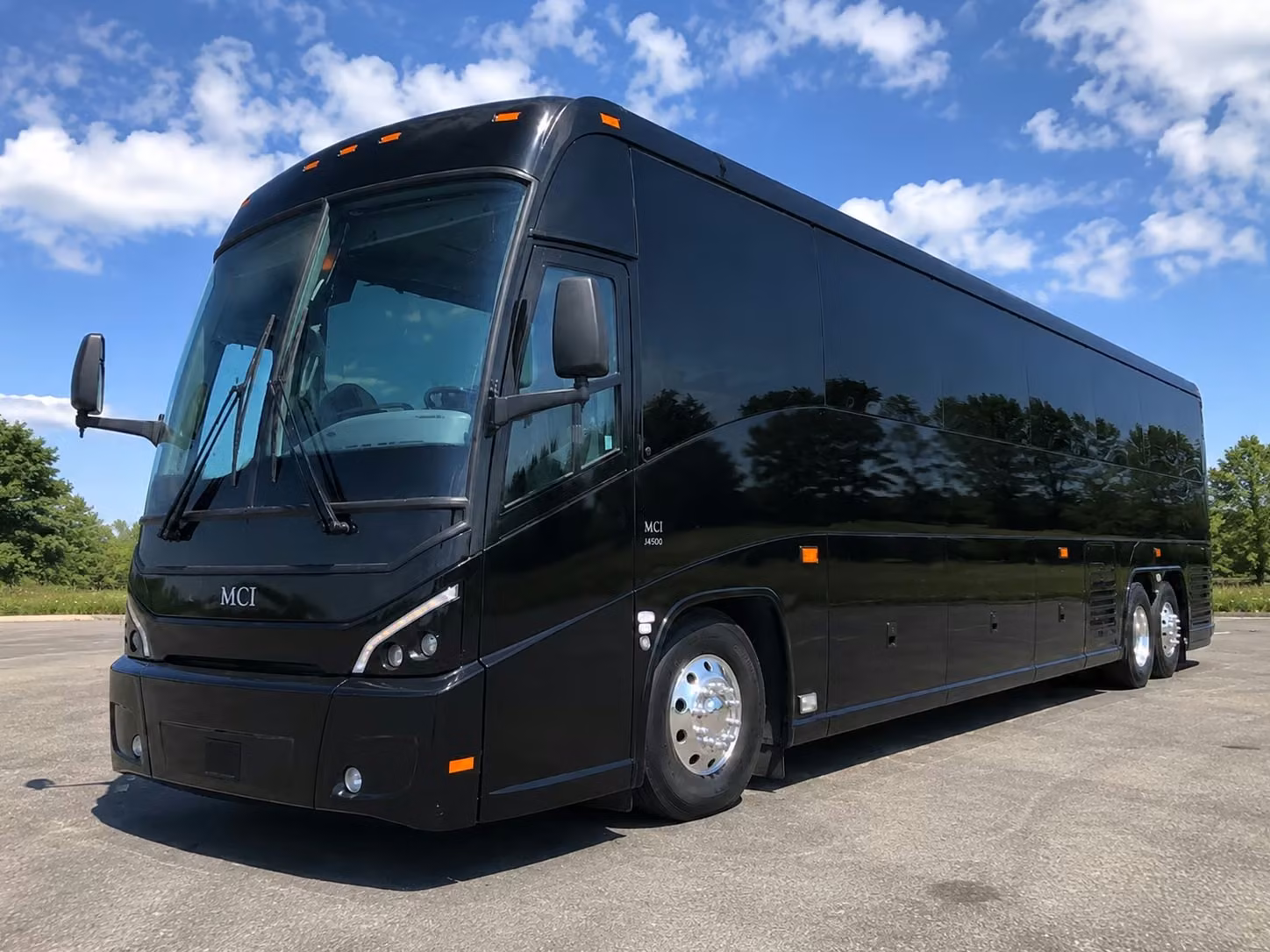 with knoxvillecharterbus com you can easily arrange field trip transportation to dollywood and the smoky mountains